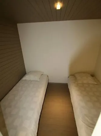 C-hotels Zeegalm 미들케르케