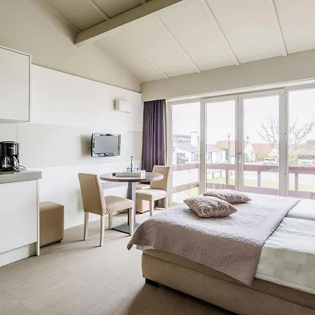 C-hotels Zeegalm 3* ميدل كيرك