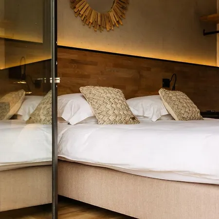 C-hotels Zeegalm فندق ميدل كيرك
