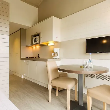 C-hotels Zeegalm 호텔 3*